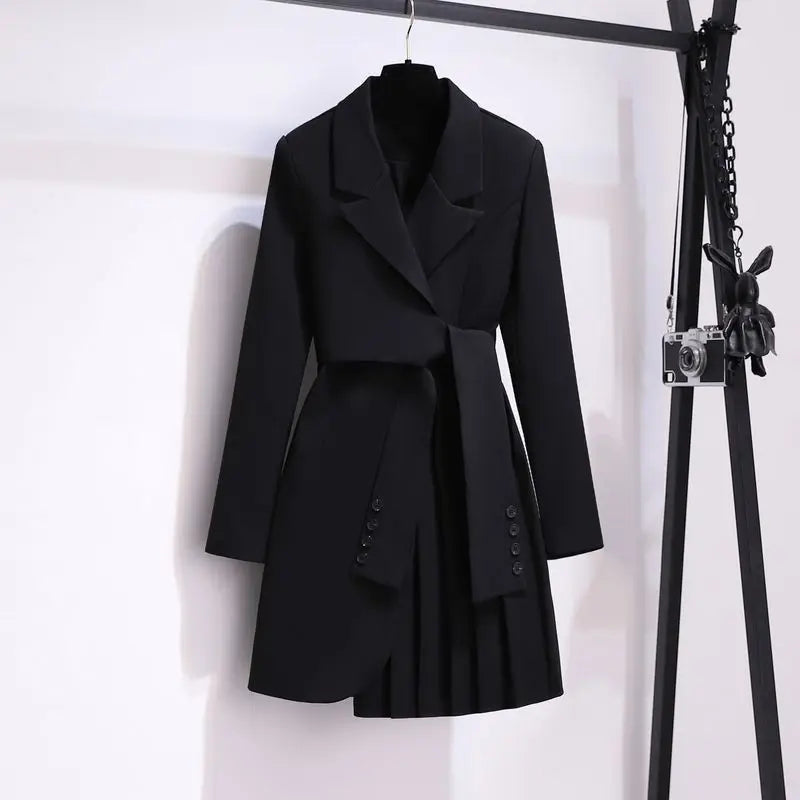 Lara – Sofistikovaný dámský plášť